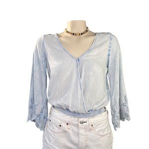 D & Kade Juniors Soft Denim Top Size M
